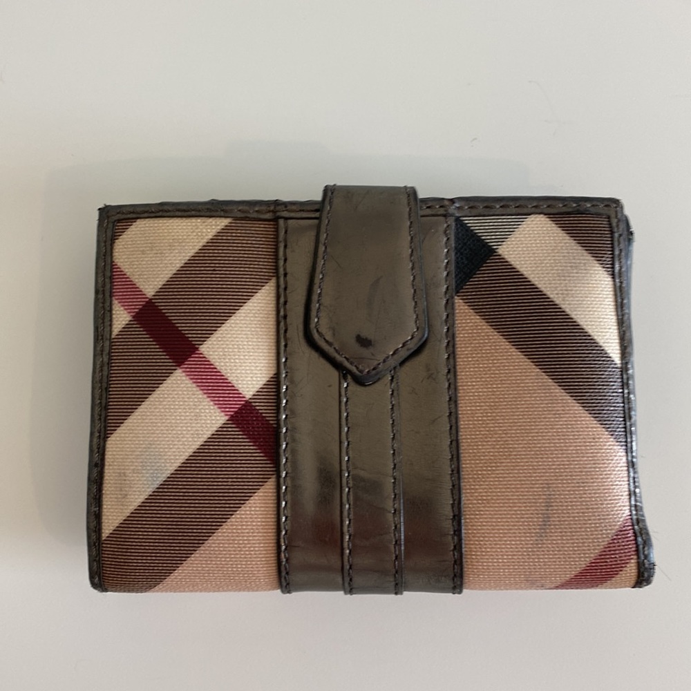 Burberry Supernova Wallet - image 3